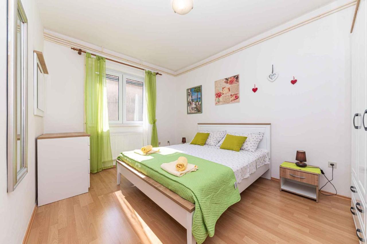 Apartment In Trogir 7406 Exterior foto